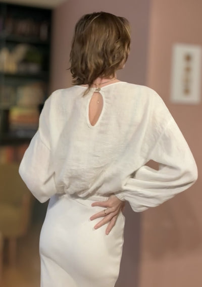 Lniana bluzka z bufiastymi rękawami