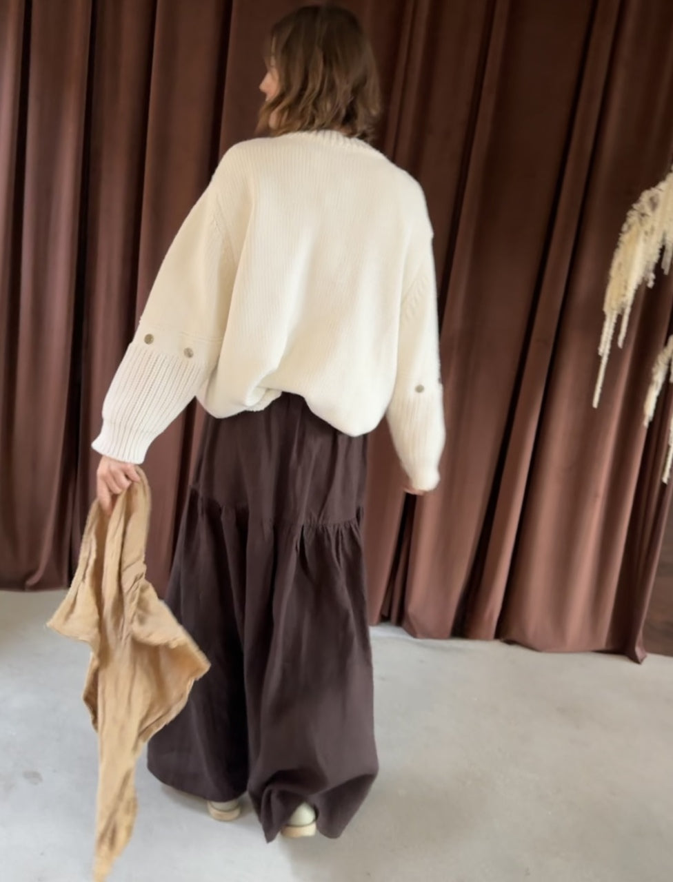 Lniana spódnica maxi z falbaną