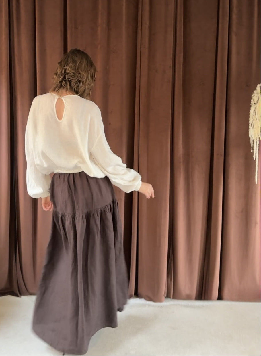 Lniana bluzka z bufiastymi rękawami